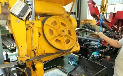 如何解决顺德卧式金属带锯床切削时出现的断带现象？